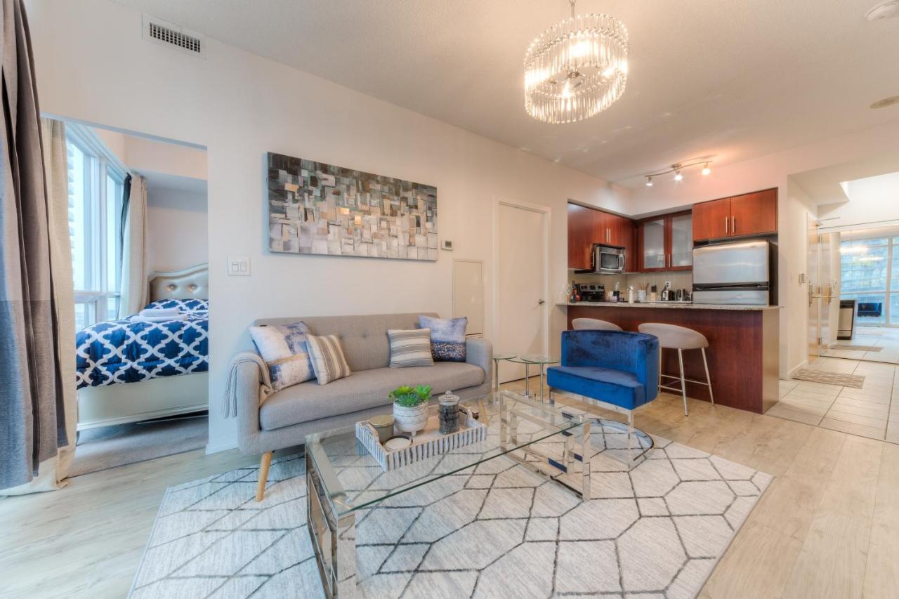 Stylish Newly Furnished Condo With Beautiful Lake View Торонто Екстер'єр фото