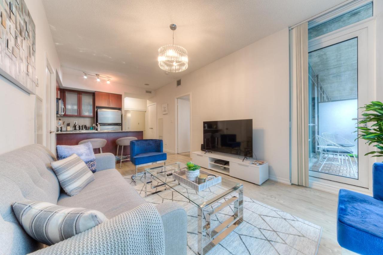 Stylish Newly Furnished Condo With Beautiful Lake View Торонто Екстер'єр фото