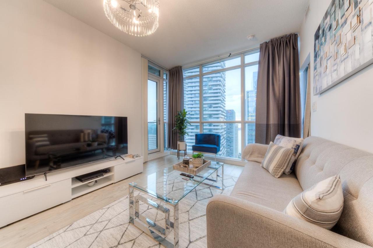 Stylish Newly Furnished Condo With Beautiful Lake View Торонто Екстер'єр фото