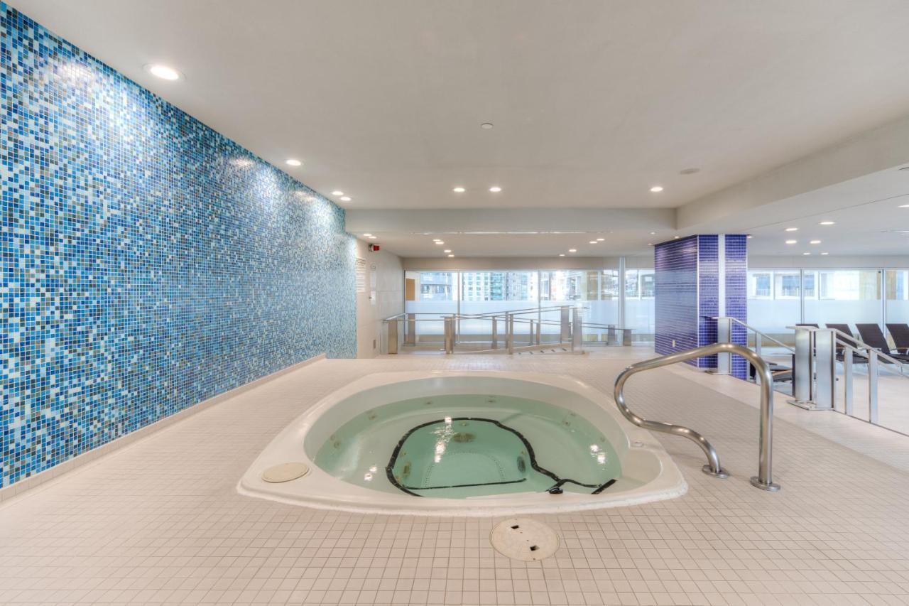 Stylish Newly Furnished Condo With Beautiful Lake View Торонто Екстер'єр фото